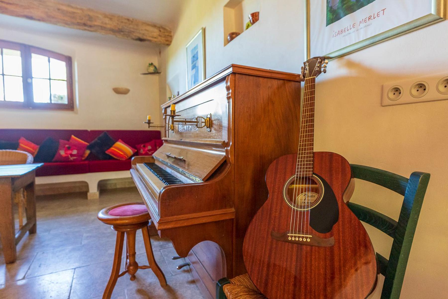 מוסטיה-סן-מארי La Ferme Du Petit Segries Bed And Breakfast מראה חיצוני תמונה