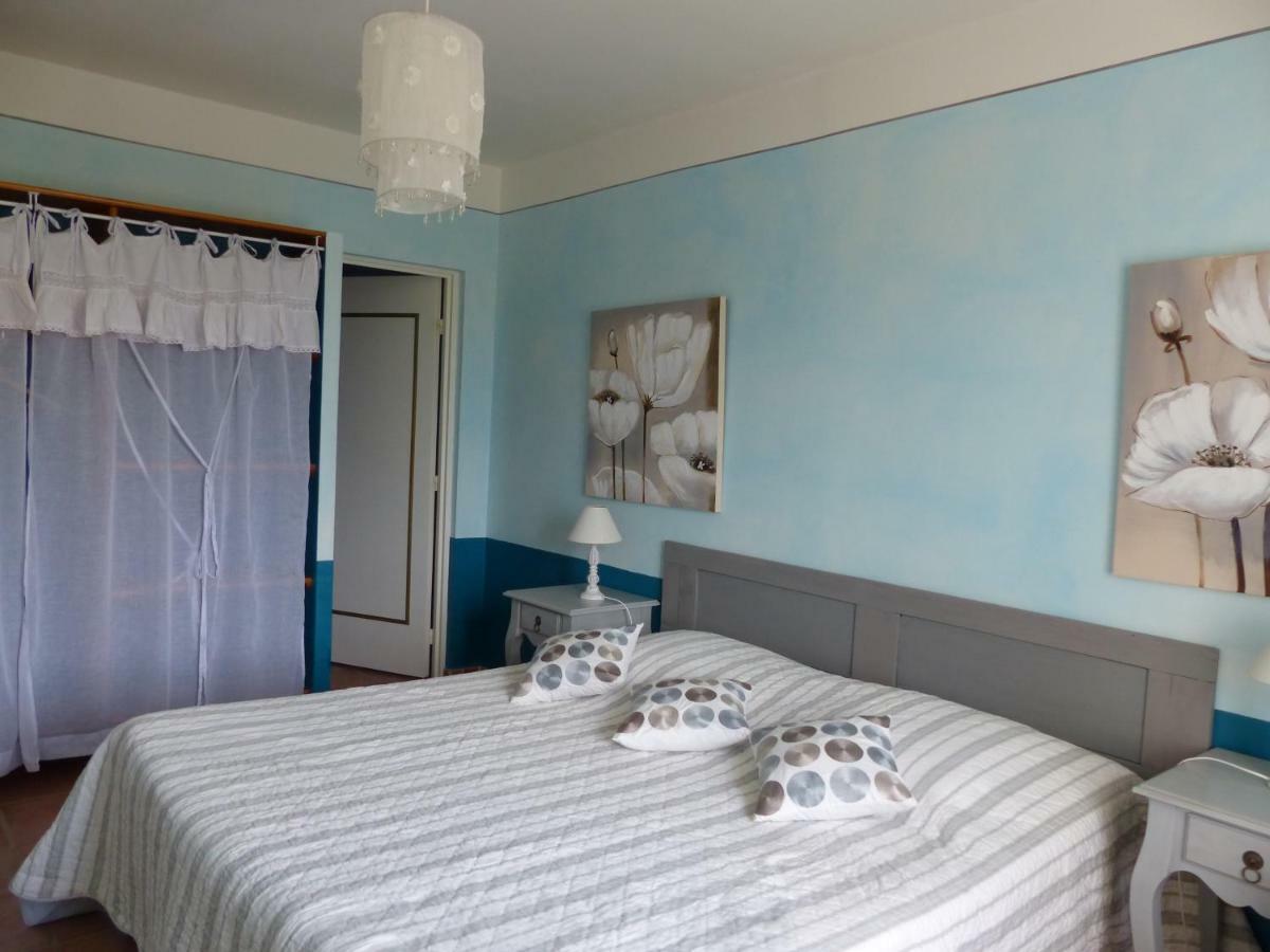 מוסטיה-סן-מארי La Ferme Du Petit Segries Bed And Breakfast מראה חיצוני תמונה