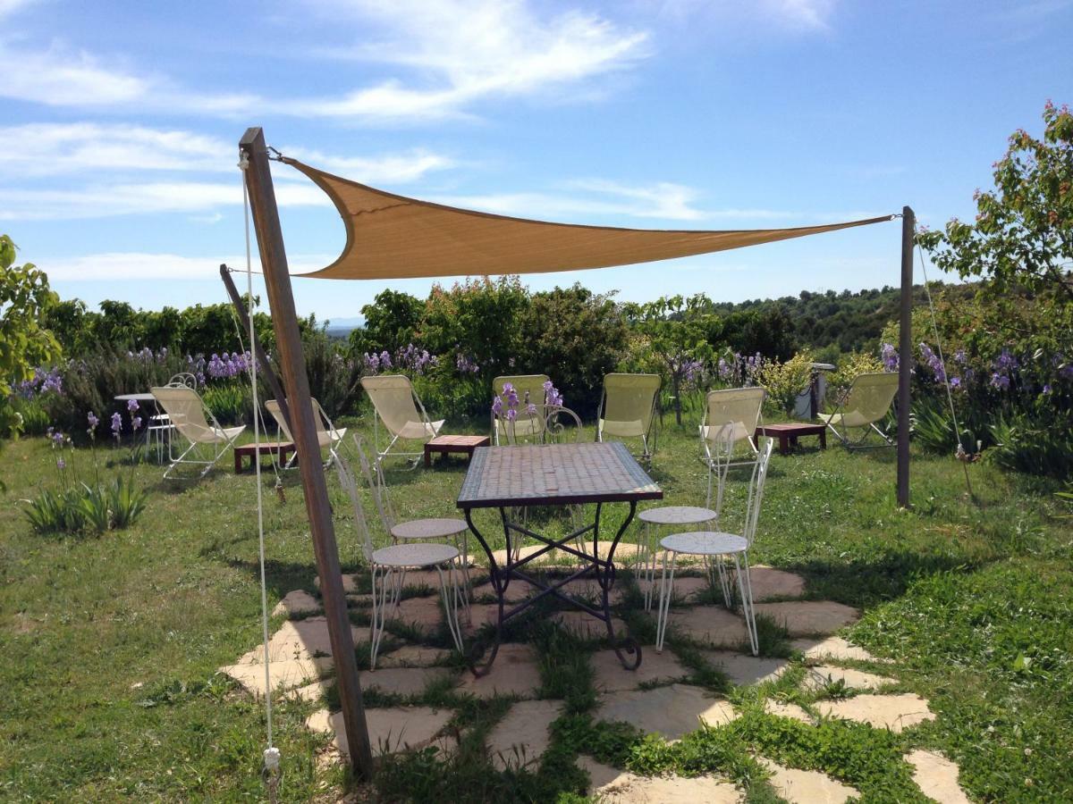 מוסטיה-סן-מארי La Ferme Du Petit Segries Bed And Breakfast מראה חיצוני תמונה